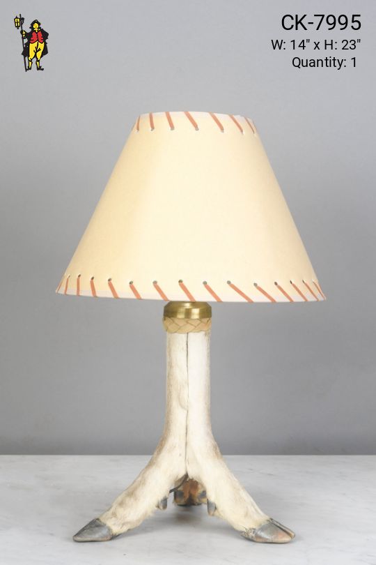 Animal Foot Table Lamp